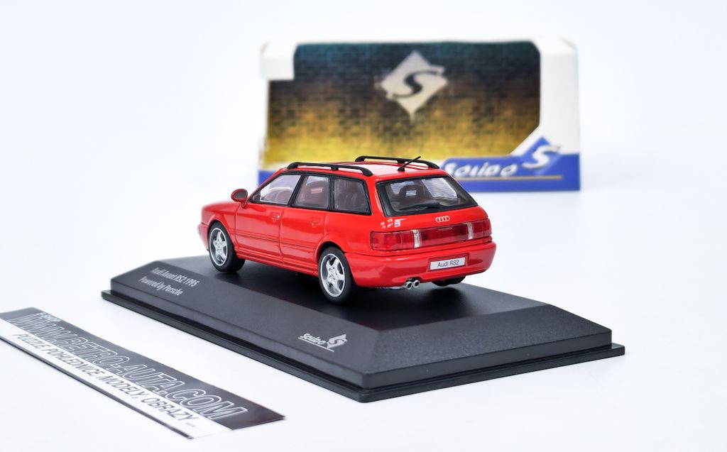Schuco 1967 Triumph TR5 Surrey Top Rot Modellauto Resin 1/43