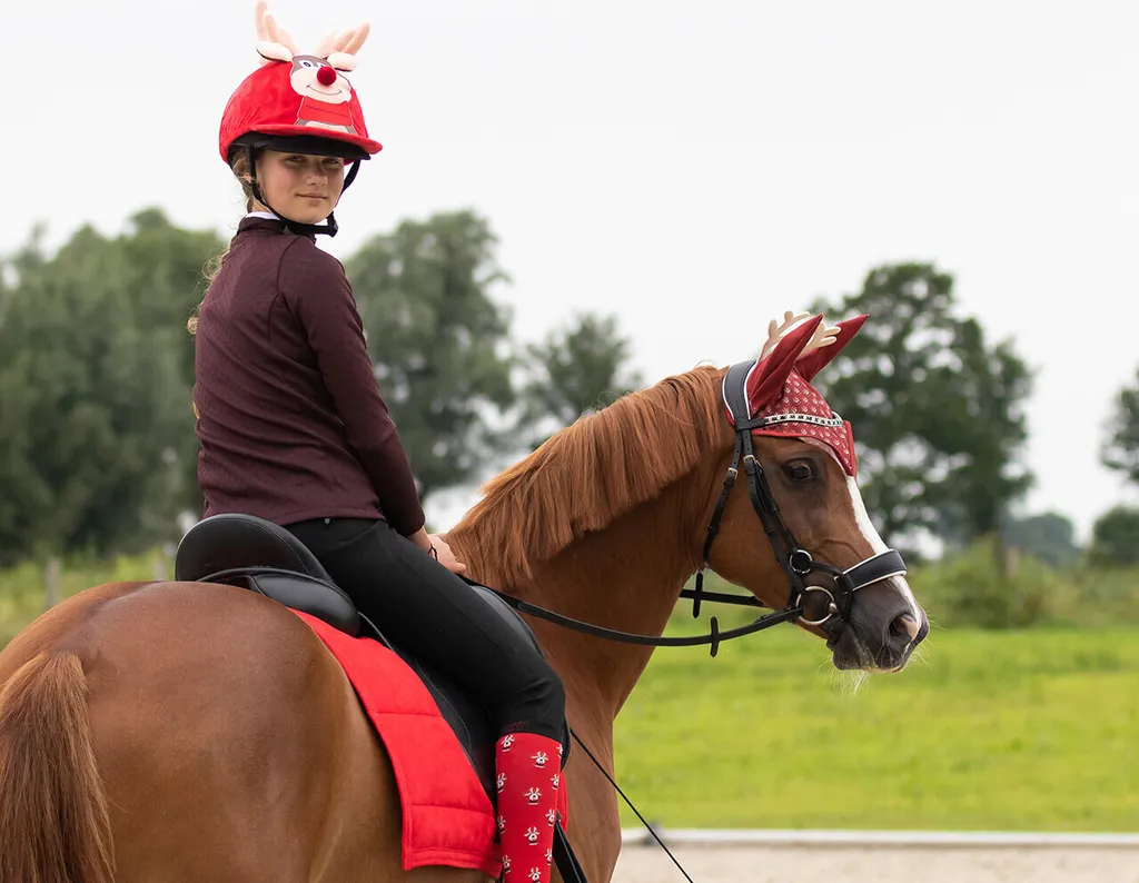 Cuffia Cavallo Natalizia QHP con Pompon - Accessorio Equitazione Rosso