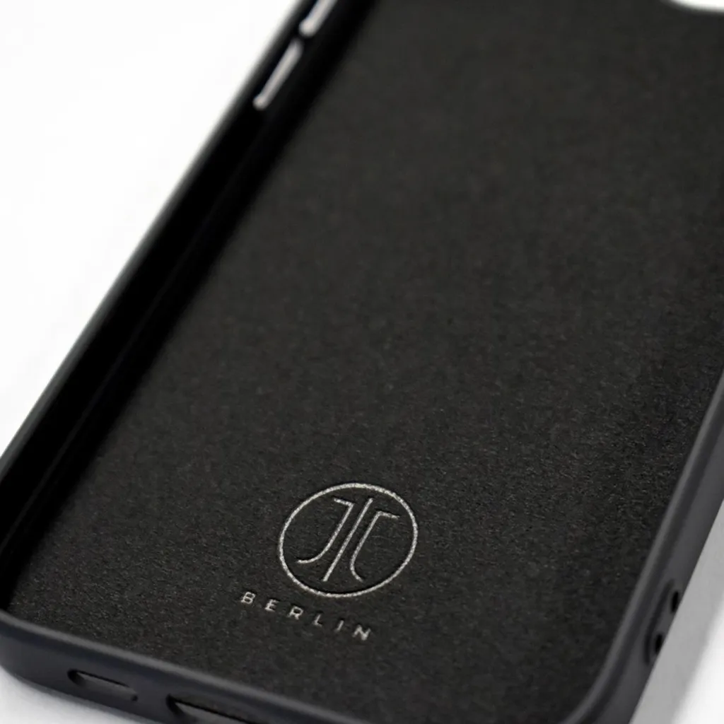 Coque JT Berlin Pankow Soft noire pour Apple iPhone 16 Pro - Protection