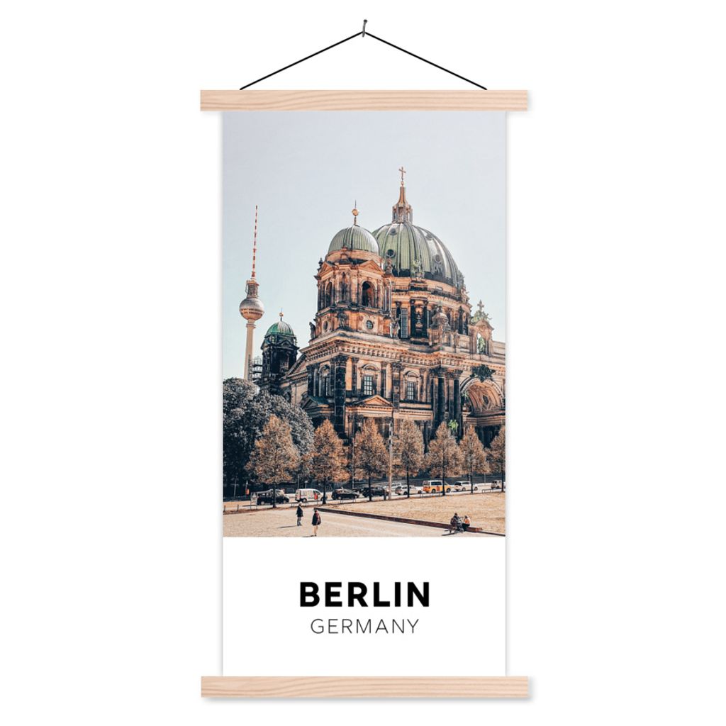 MuchoWow Textilposter Berlin - Deutschland - Architektur 40x80 cm mit holzfarbenen Rahmen - Wohnzimmer