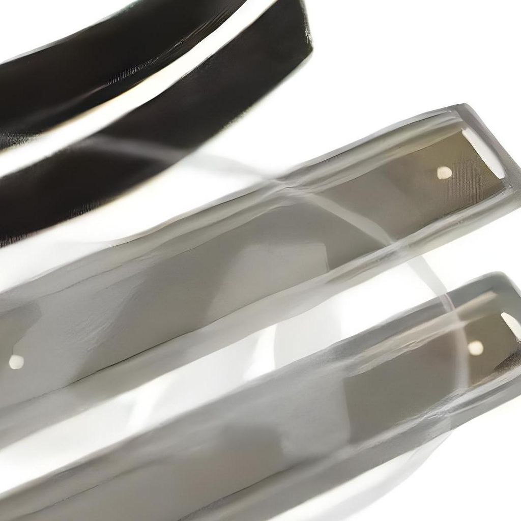 Scheuerleiste Set - rechts / links - verchromt - mit Keder und Nieten - Schwalbe KR51