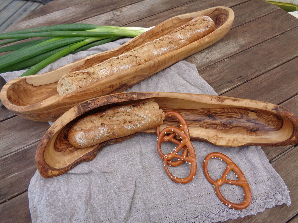 Brotschale rustikal aus Olivenholz – ca. 35 cm, geschmacksneutral und naturbelassen