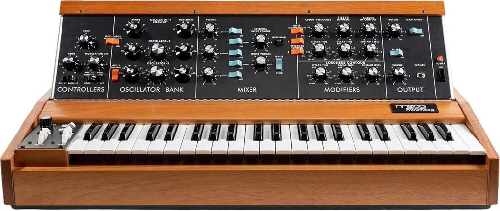MOOG Minimoog Model D Bob Moog Tribute Edition Synthesizer Mahogany