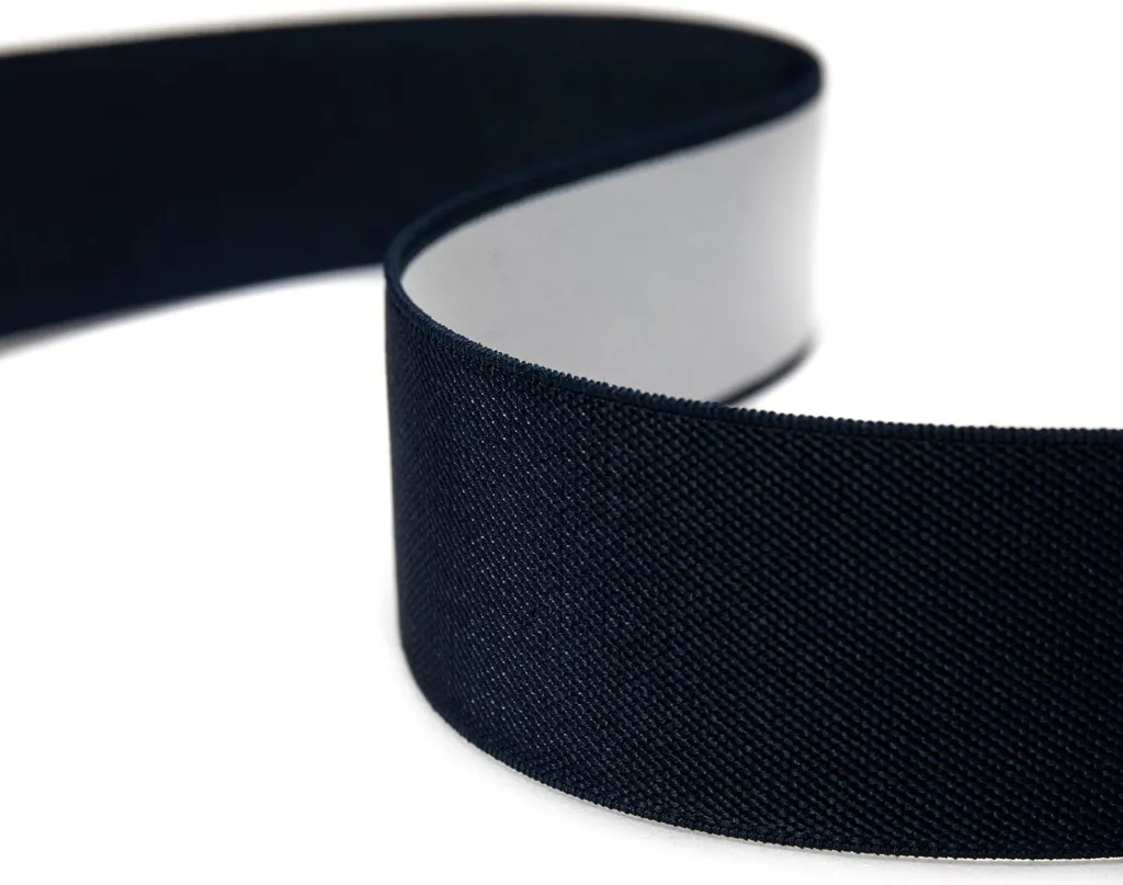 Victor Vegan: Bretelle Elastiche Professionali per un Look Impeccabile - 4