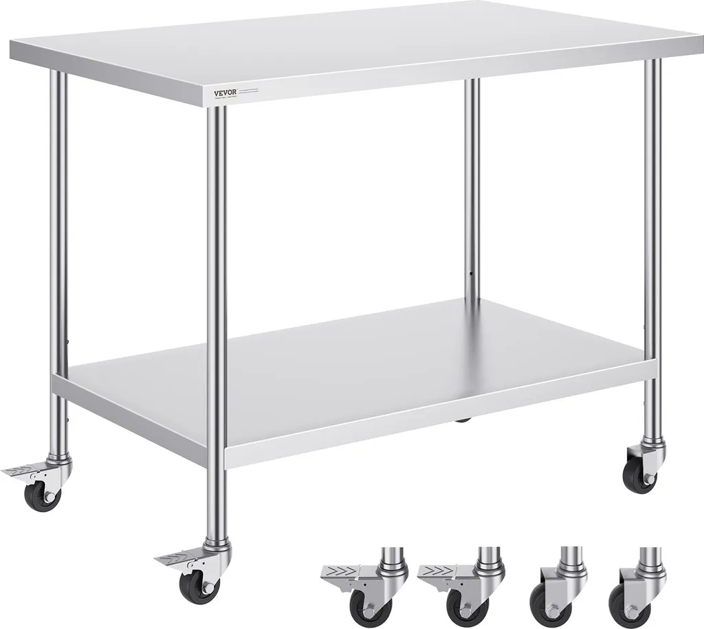 Table de cuisine professionnelle en inox pour préparation et service