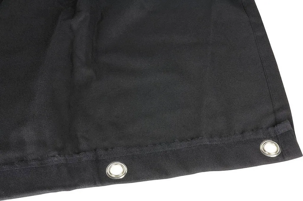 Molleton de scène avec oeillets de fixation tissu noir traité B1 - 2