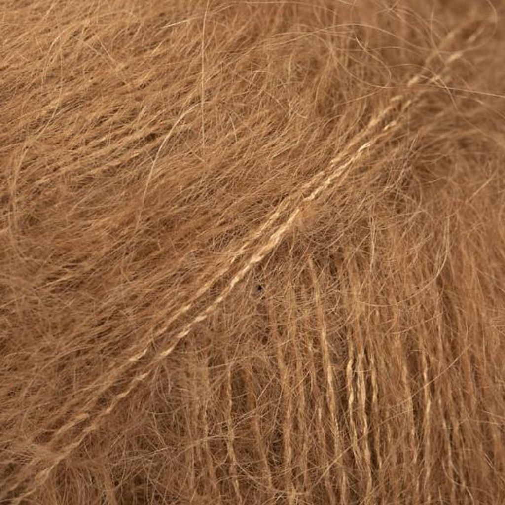 DROPS Kid-Silk 51 Toffee Garn – 75% Kid Mohair 25% Silk | Produktbild 