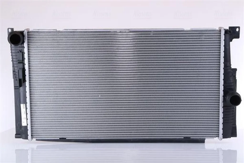Radiateur NISSENS 60839 Haute Résistance pour BMW 5 F10 F11 17117627001