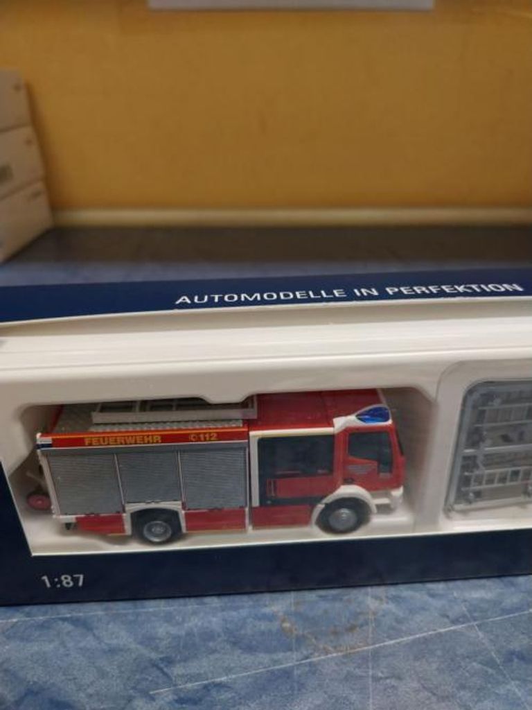 Rietze Iveco Magirus HLF Team Cab Feuerwehr Asendorf 68157