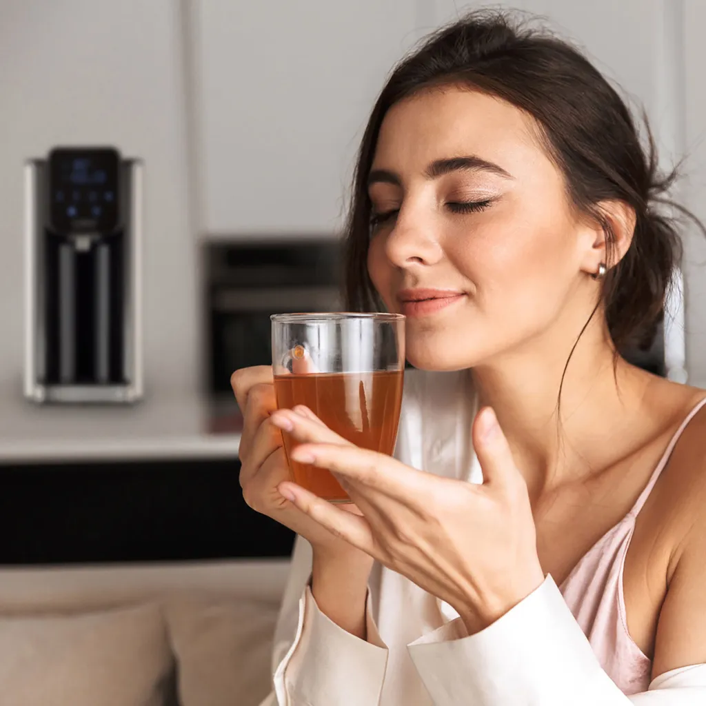 Caso HW 630 Distributeur d'eau à température réglable et écran tactile LED