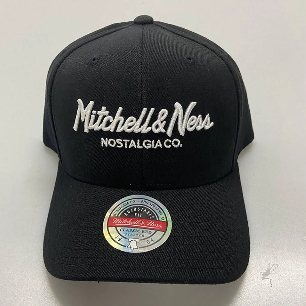 Offerta Mitchell & Ness Pinscript Redline Snapback - Disponibile Ora