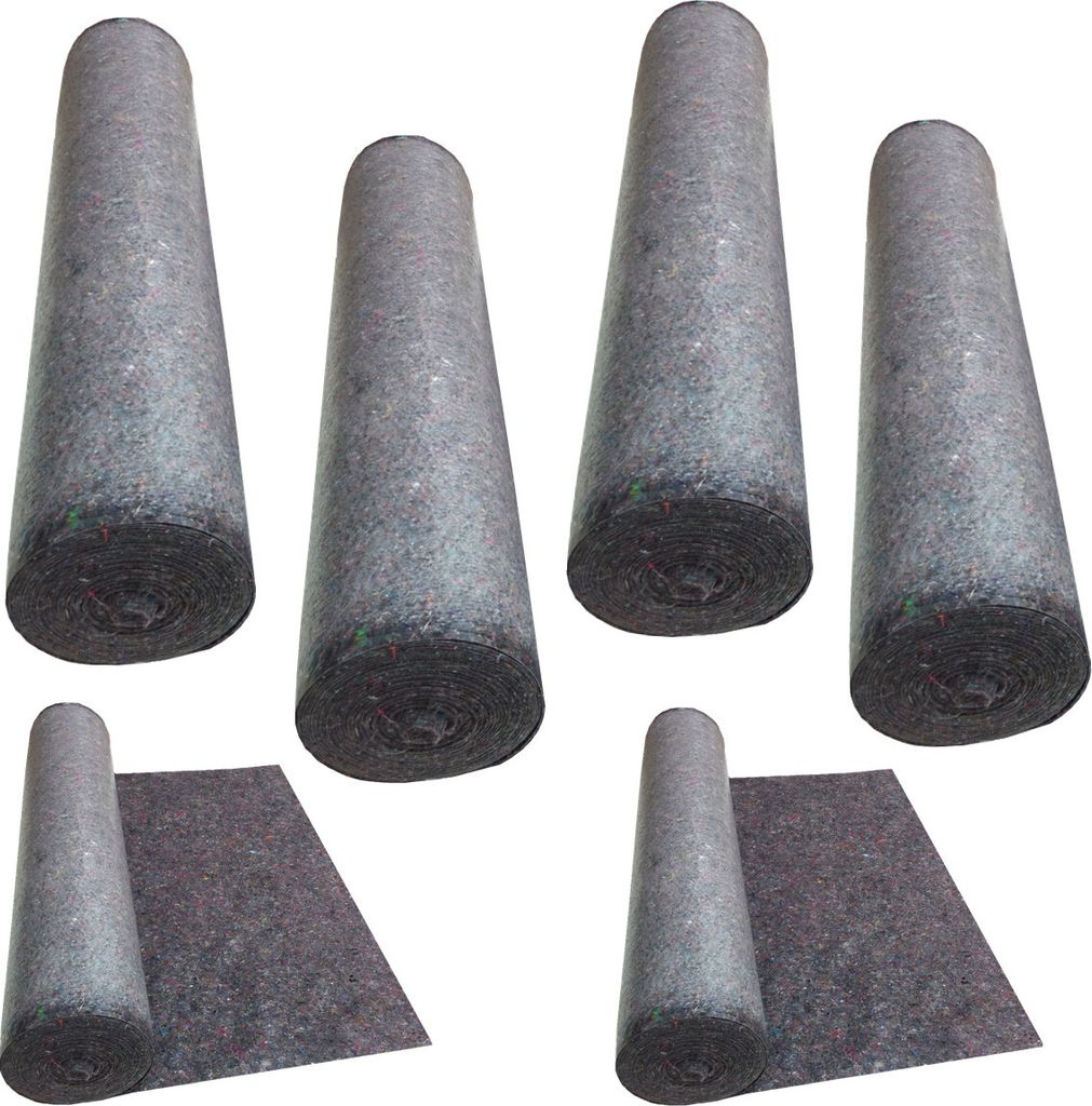 Several rolls of grey protective fleece are displayed on a white background. Some rolls are standing upright, while others are partially unrolled to show the material.