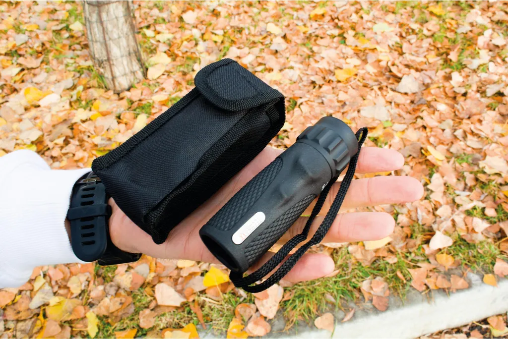 Lunette d'observation 10x Technaxx TX-176 compacte et légère noire - 4