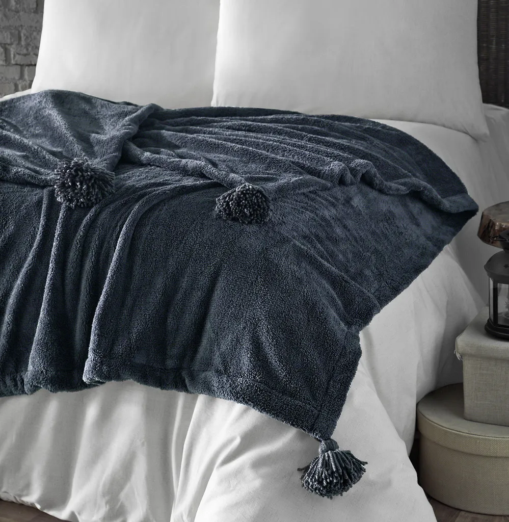 Couette Anti-Froid Puffy Anthrazit : Dites adieu aux Nuits Fraîches !