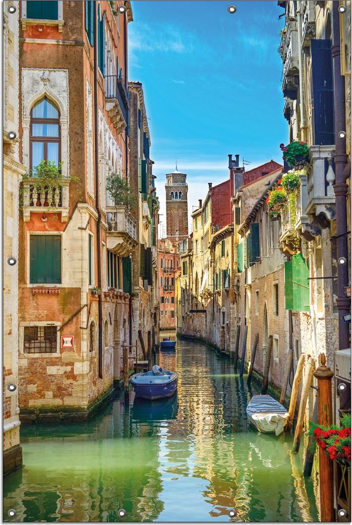 Wallario Outdoor-Poster für Garten oder Balkon, Motiv Urlaub in Venedig Kanal zwischen bunten Häusern, in ca. 120 x 180 cm