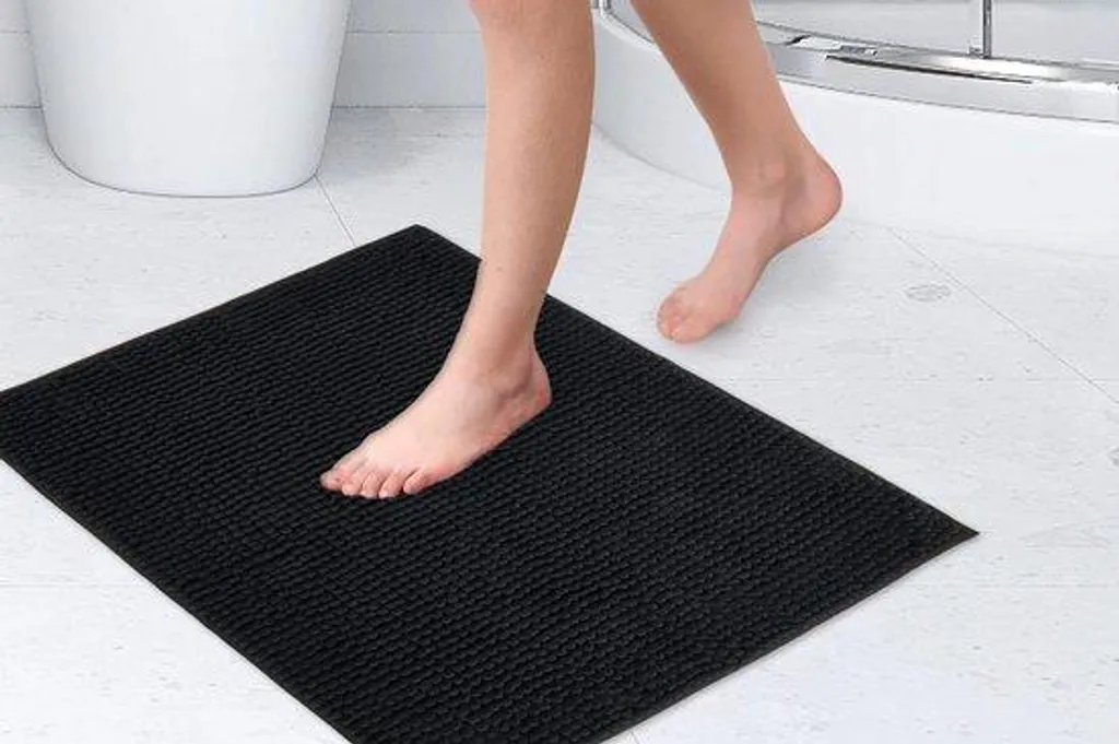 Sortie de bain noire antidérapante 40x60 cm pour douche et vasque