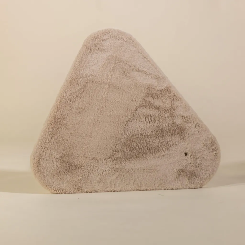 RHRQuality - Albero tiragraffi grande con postazione di riposo - Step Triangolare - (per paletti da 12, 15 o 20 cm) Cappuccino Teddy
