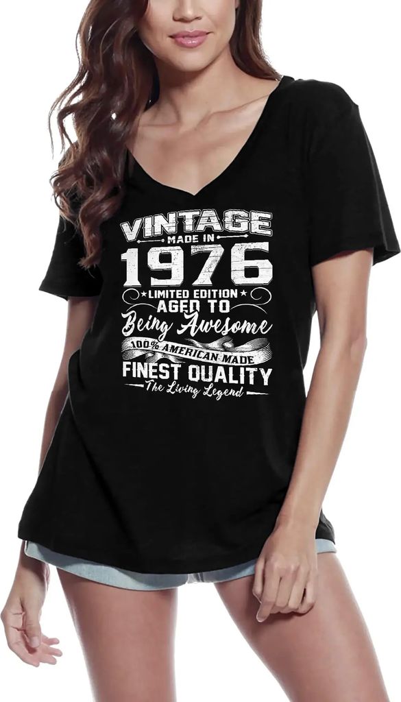 Damen Grafik T-Shirt V-Ausschnitt Vintage 1976 gealtert zu einem großartigen Produkt – Vintage 1976 Aged To Being Awesome – Geschenk 48. Gebur...