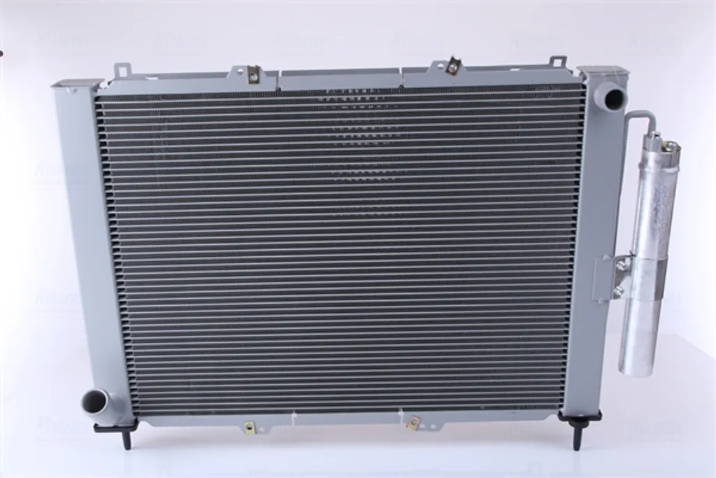 Condensateur climatisation Nissens 637637 pour réparation circuit