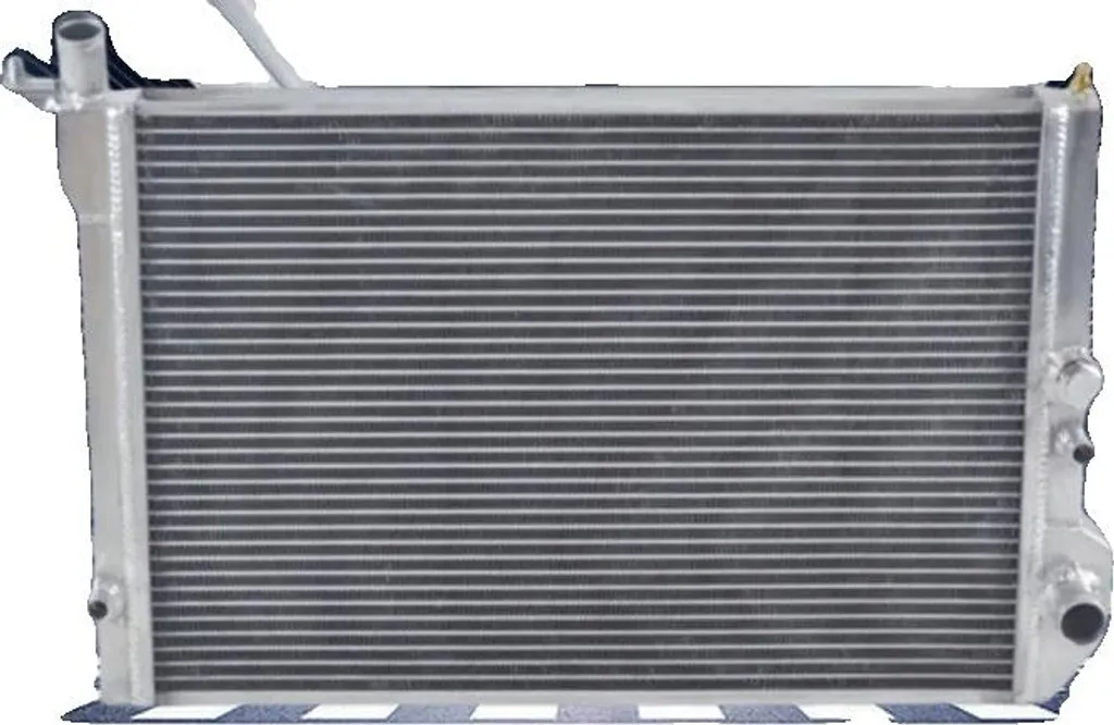 Radiateur pour préparation moteur et rallye en aluminium 678mm x 442mm