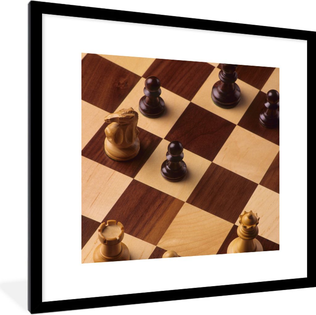 MuchoWow Gerahmtes Poster Das Schachbrett während einer Schachpartie 40x40 cm - Poster mit Schwarzem Bilderrahmen Wandposter Rahmen Foto Bilder ...