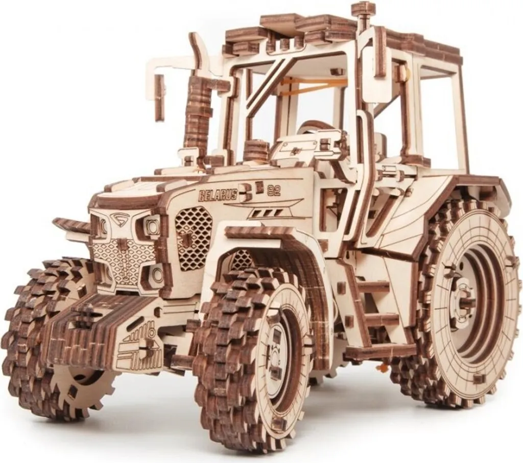 Maquette en Bois à Construire Tracteur BELARUS-82 EWA 269 Pièces 3D
