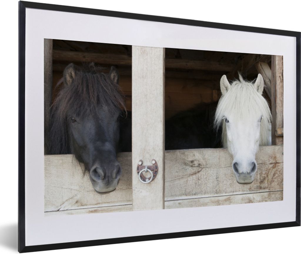MuchoWow Gerahmtes Poster Pferde - Pferdestall - Regale 60x40 cm - Poster mit Schwarzem Bilderrahmen Wandposter Rahmen Foto Bilder - Schlafzimmer...