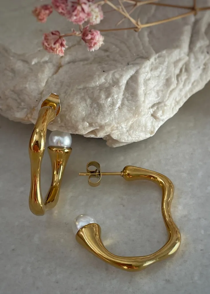 Boucles d'oreilles acier doré inoxydable hypoallergénique et perle