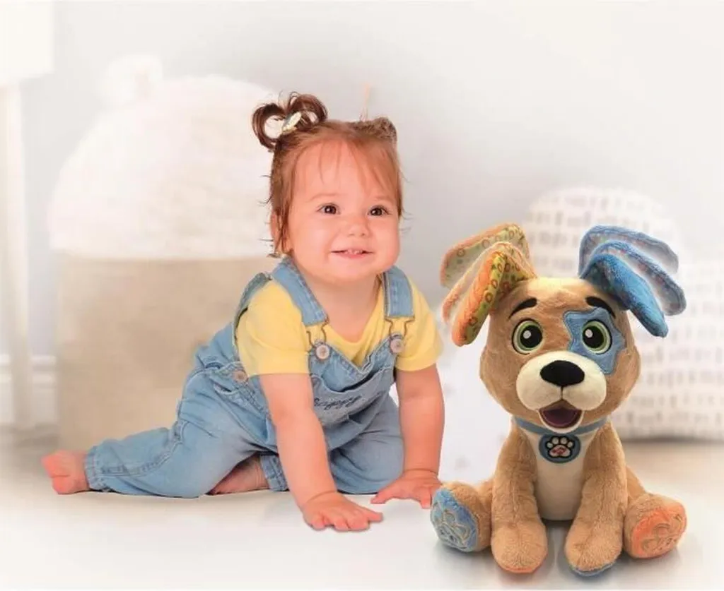 Doudou peluche interactive Clementoni pour l'éveil de votre bébé