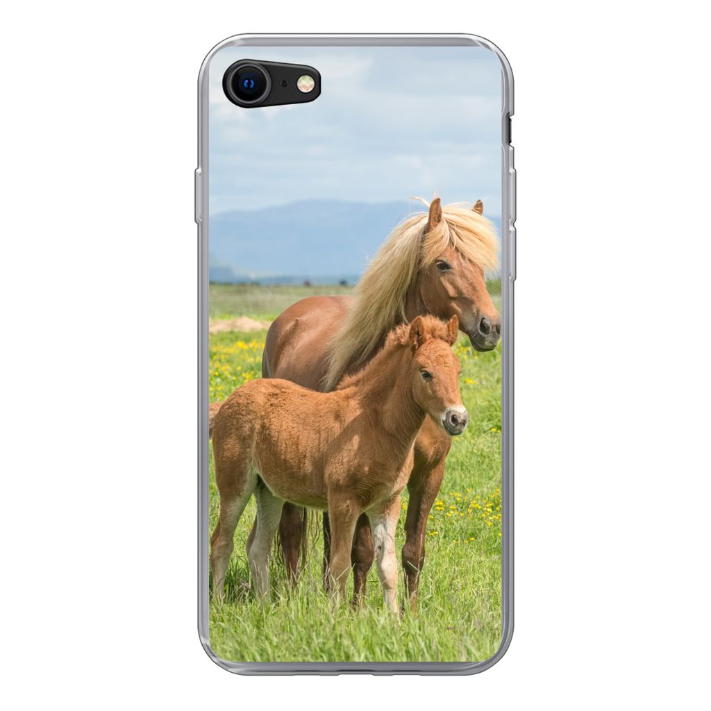 MuchoWow Handyhülle Schutzhülle Hülle für iPhone SE 2022 Pferde - Fohlen - Gebirge Silikon Softcase Handy Hülle - Schutzhülle