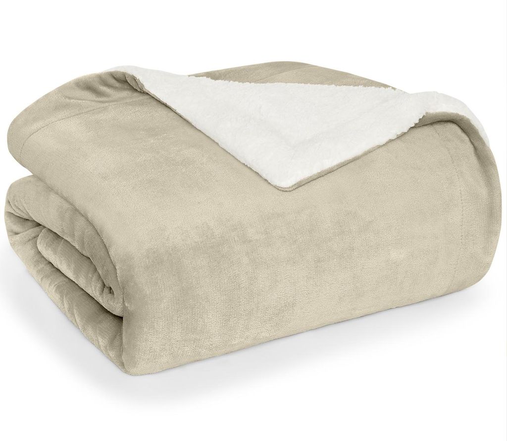 Blumtal Sherpa Kuscheldecke 220x240 cm – Flauschige Wohndecke – Weiche Wohn- & Kuscheldecke, Beige