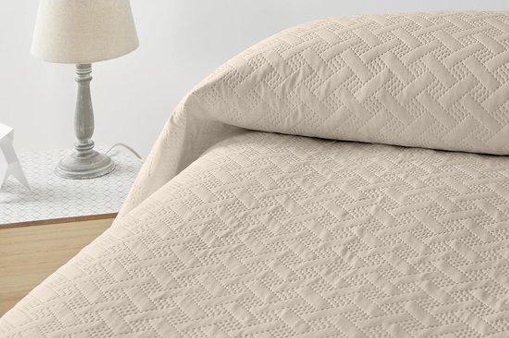 Famanu Sprei 200 x 260 cm - Beige, leicht und weich