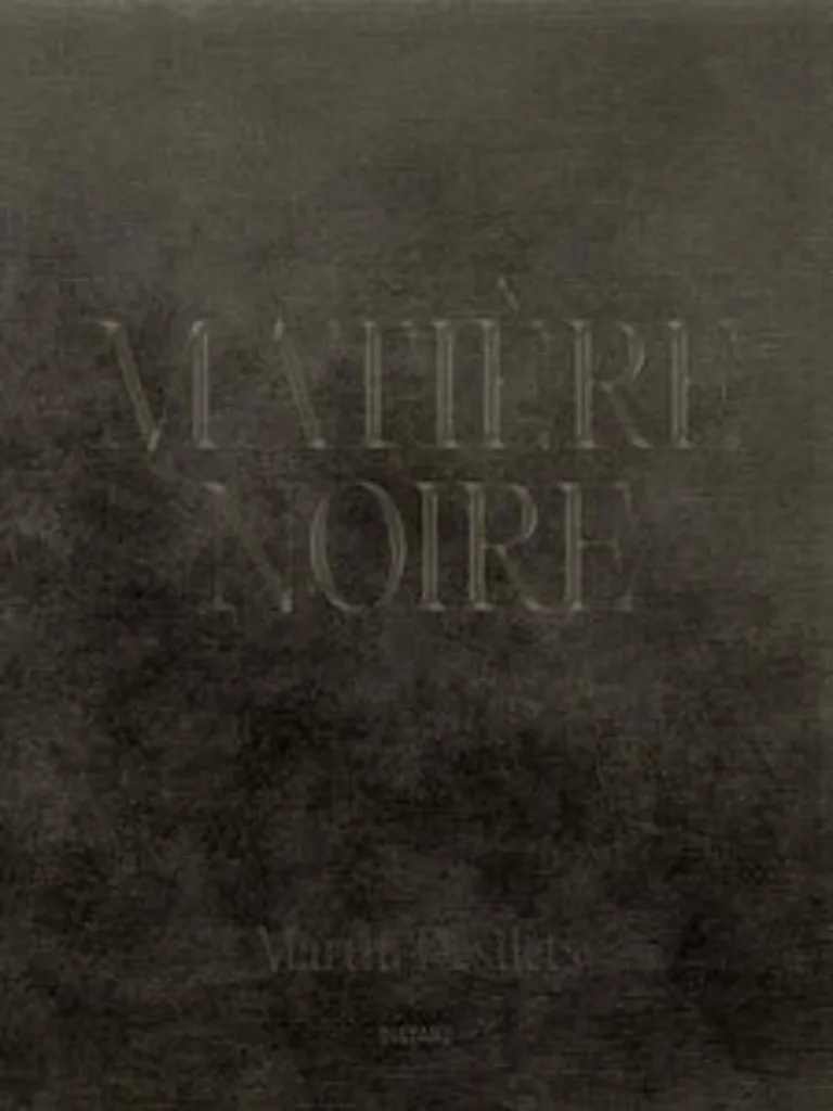 Matière Noire aux Notes de Bois d'Agar - Sillage Longue Durée 100ml