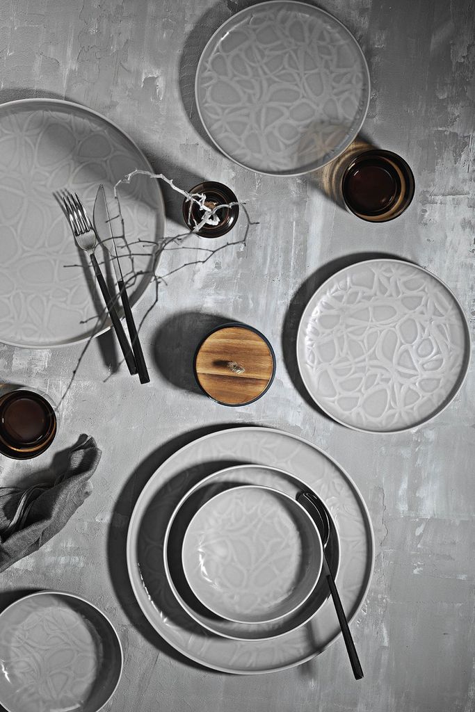 Hermia Concept, CMOD24Y2A883448, Tafelservice (24-teilig), 100 % PORZELLAN, Mehrfarbig, 27 x 27 x 2,5 cm