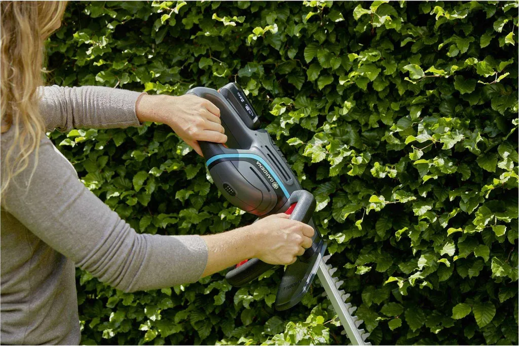 Gardena 14730-55 ComfortCut | Tagliasiepi Wireless 18V P4A Solo - 5