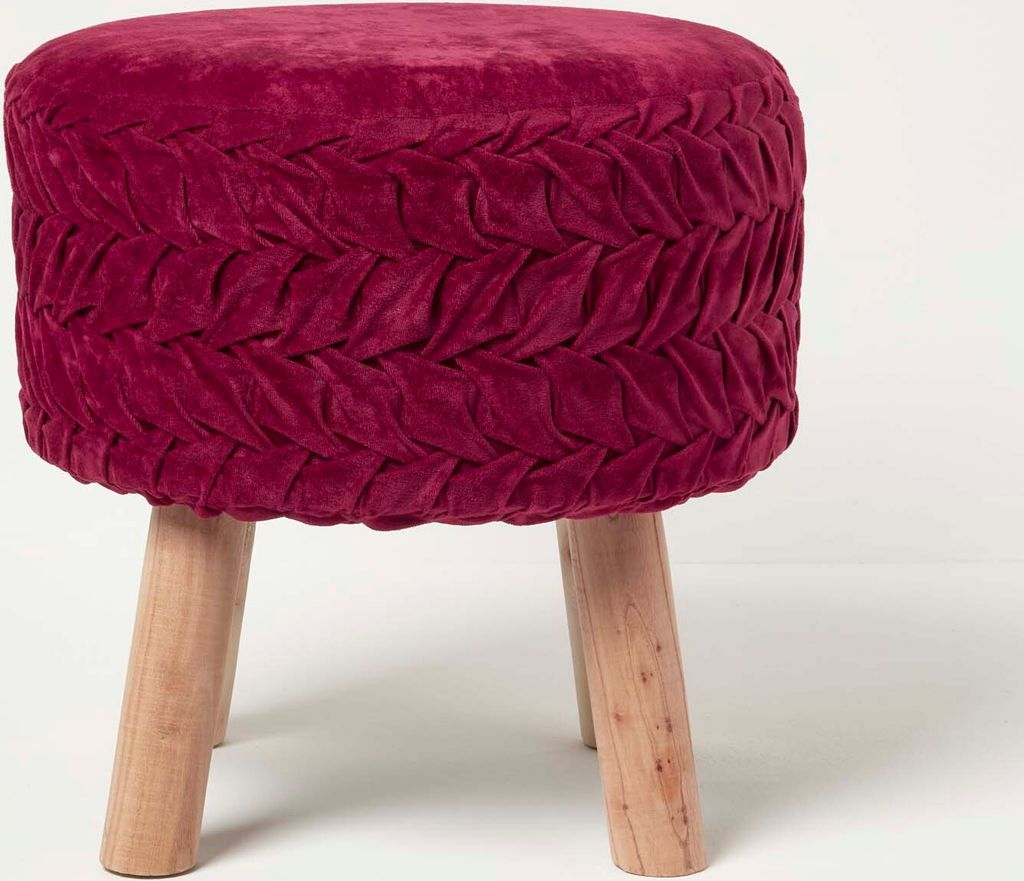 HOMESCAPES Plissee-Samthocker Lyla rund mit Holzbeinen – magenta, 40 cm hoch