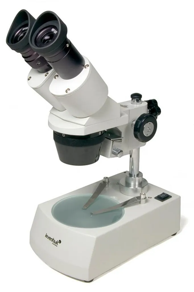 Microscope Levenhuk 3ST fini la fatigue visuelle lors des expertises