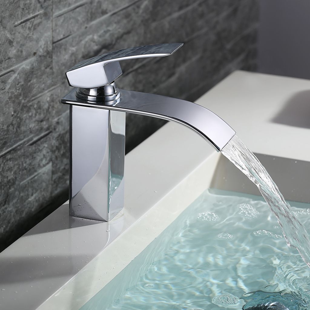 LED Wasserfall Waschtischarmatur Wasserhahn Bad Waschbecken Mischbatterie Silber 