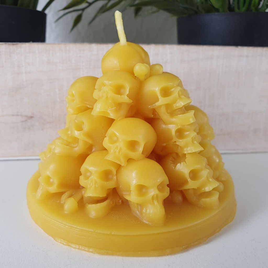 Bienenwachskerze Totenkopf Grabstätten Kerze 8 cm