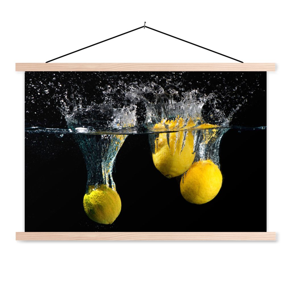 MuchoWow Textilposter Zitrone - Frucht - Stilleben - Wasser - Gelb 60x40 cm mit holzfarbenen Rahmen - Bilder