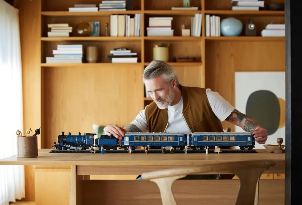 Train de collection LEGO 21344 Orient-Express, Grand Modèle d'Exposition - 8