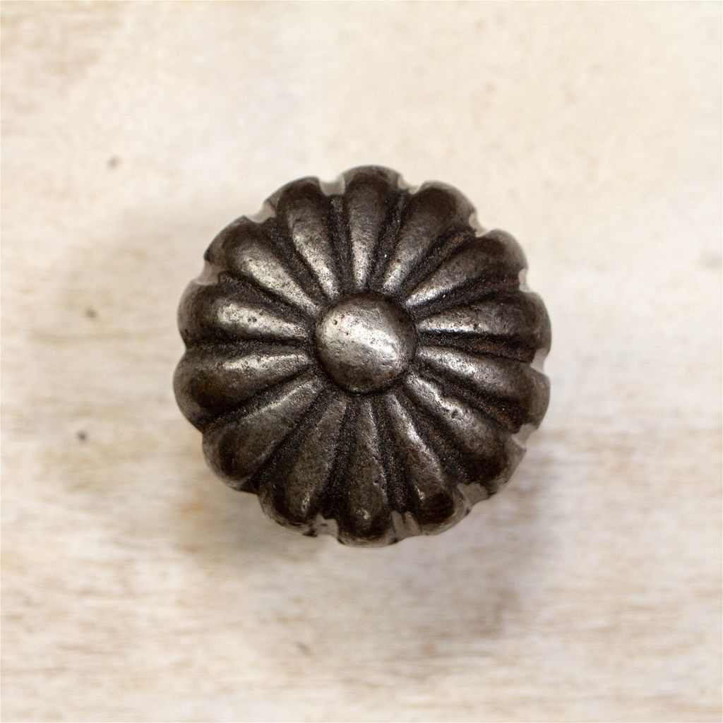 Schubladengriff, rund, Blumenmuster, Eisen, silbern, Möbelgriffe