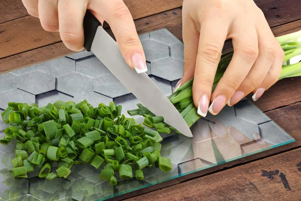 Tagliere in Vetro 35x52 Economico e Resistente: Coprifornelli Universale - 4