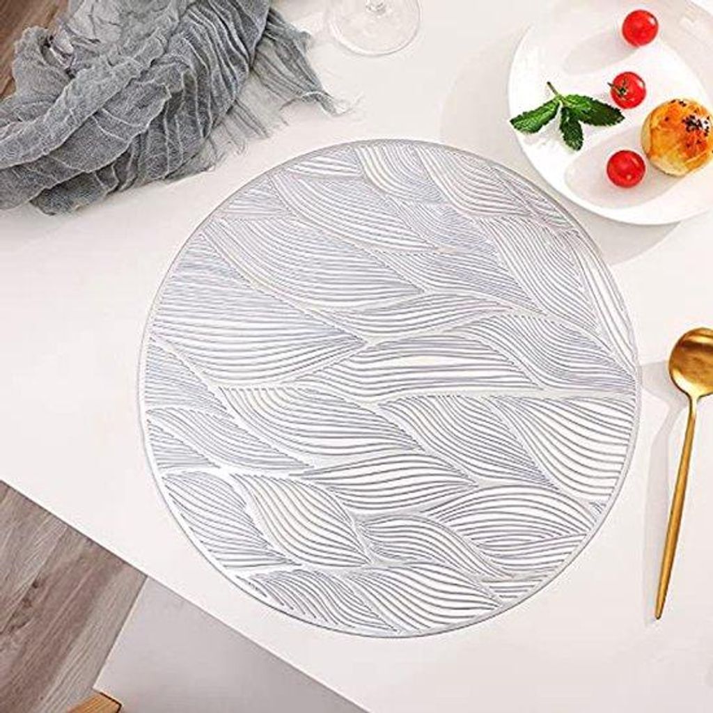 Ibenzoa 4er-Set PVC-Platzsets Ø 38 cm, Silber – Hohles Wellen- & Blatt-Design, dekorative Platzdeckchen zum Schutz vor Kratzern und Flecken