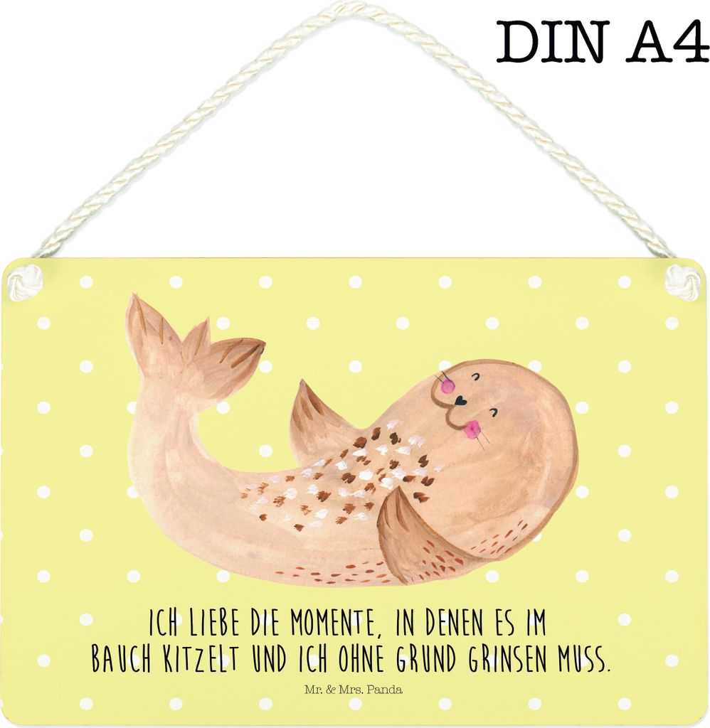 Mr. & Mrs. Panda Schild Robbe Liegen DIN A4 - Gelb Pastell - Geschenk, Holzschild, kleine aufmerksamkeit, Seehund, Robben, Lachen, Nordsee, Lustige...