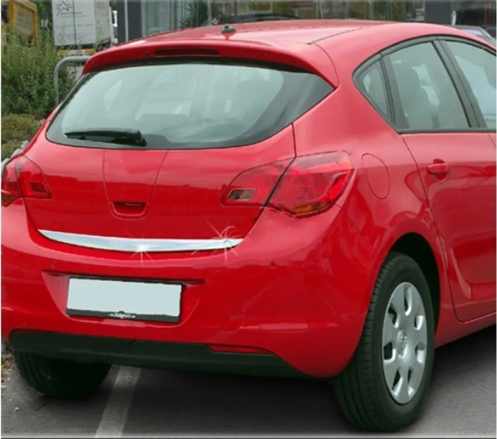 KS1068 Baguette de Coffre Arrière Chromée pour Opel Astra J 2009-2015