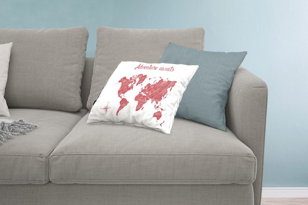 MuchoWow Zierkissen Sofakissen Wohnzimmer Dekokissen 60x40 cm Weltkarte - Rot - Zitat - Kopfkissen - Polster mit Foto