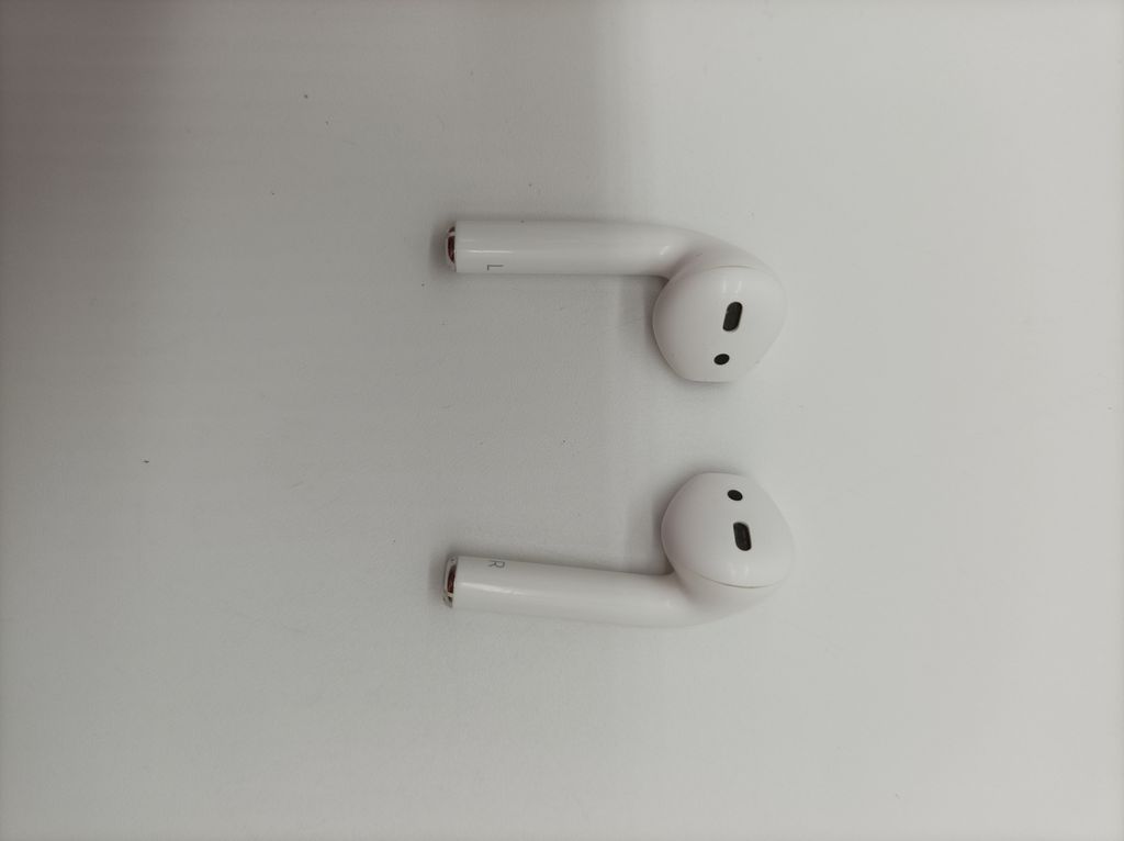 Apple AirPods with Charging Case MV7N2ZM/A Produktbild 66