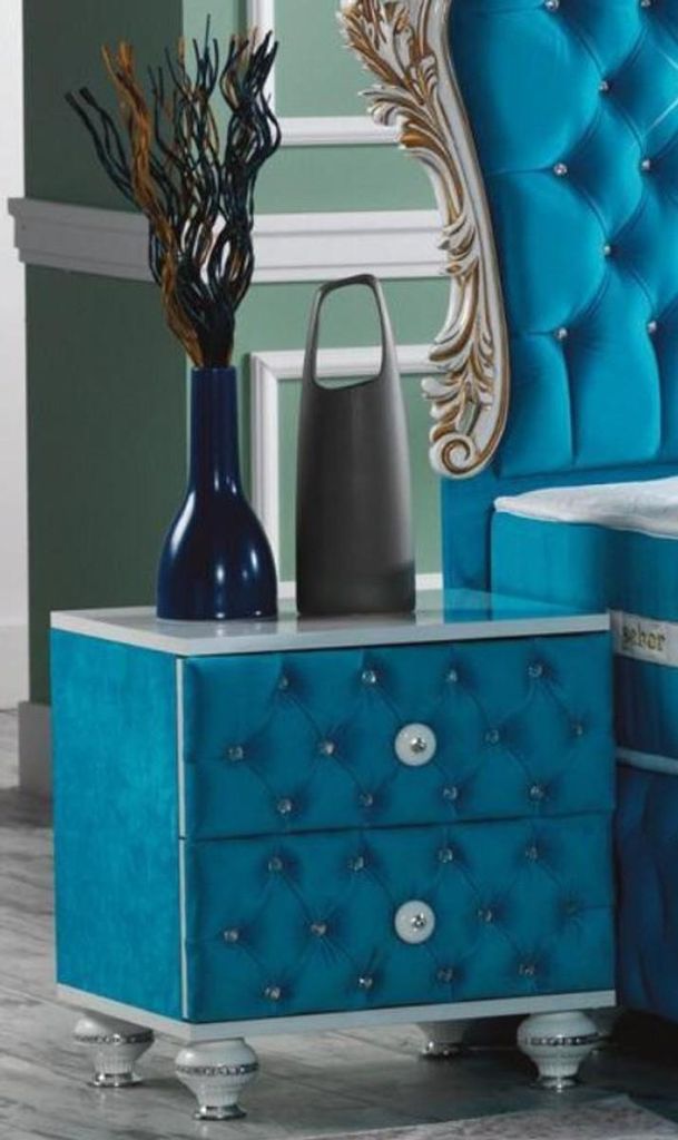 Casa Padrino Barock Nachttisch mit Glitzersteinen und 2 Schubladen Türkis / Weiß / Silber 50 x 50 x H. 50 cm - Beistelltisch im Barockstil - Baro...
