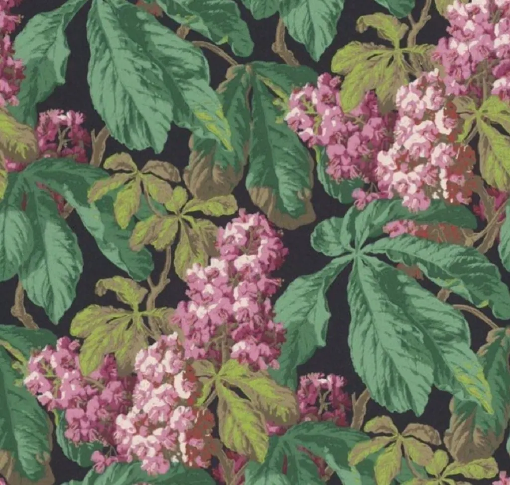 Papier Peint Intissé Floral Baroque Noir : Rénover un Mur Facilement
